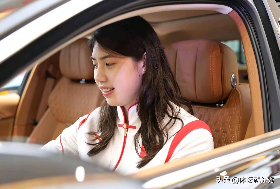 全红婵的豪车来了！4天后即将交车，女儿有出息，全爸快考驾照吧