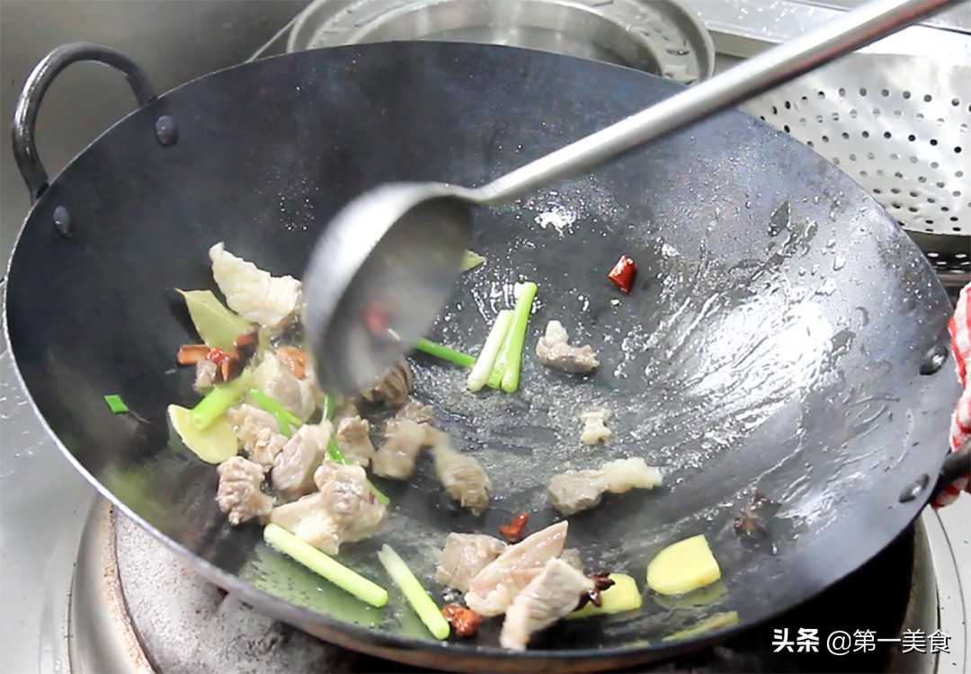 西紅柿燉牛腩,西紅柿燉牛腩的做法最正宗的做法