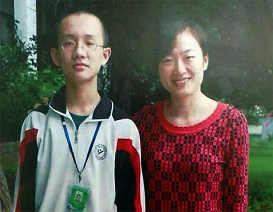 四川天才少年，3年读完中学，14岁699分进中科大，拒美回国