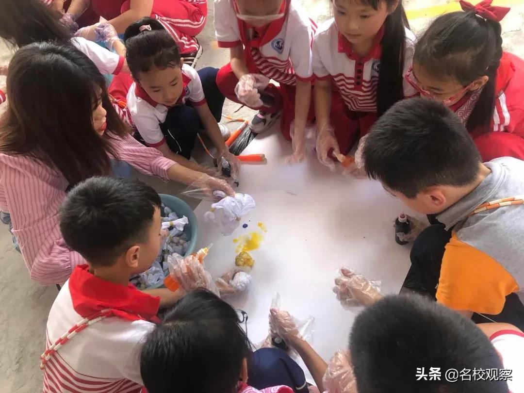 走进成都新世纪外国语，走进扎染世界，感受中华魅力