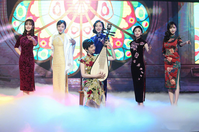 旗袍别瞎穿，太干瘪没韵味，太丰腴不遮肉，能驾驭的都是气质女神