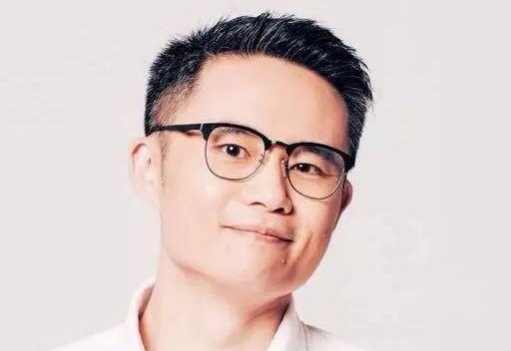 时间是把杀猪刀，曾经舌战群儒的辩才周玄毅，沦落到被处分，冤吗