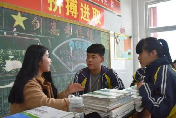 公办学校也出现离职潮？当编制难以挽留老师，他们或许真的伤心了