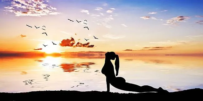 停课不停学 | 凌云社区学校《瑜伽》课程上线啦——职场减压篇