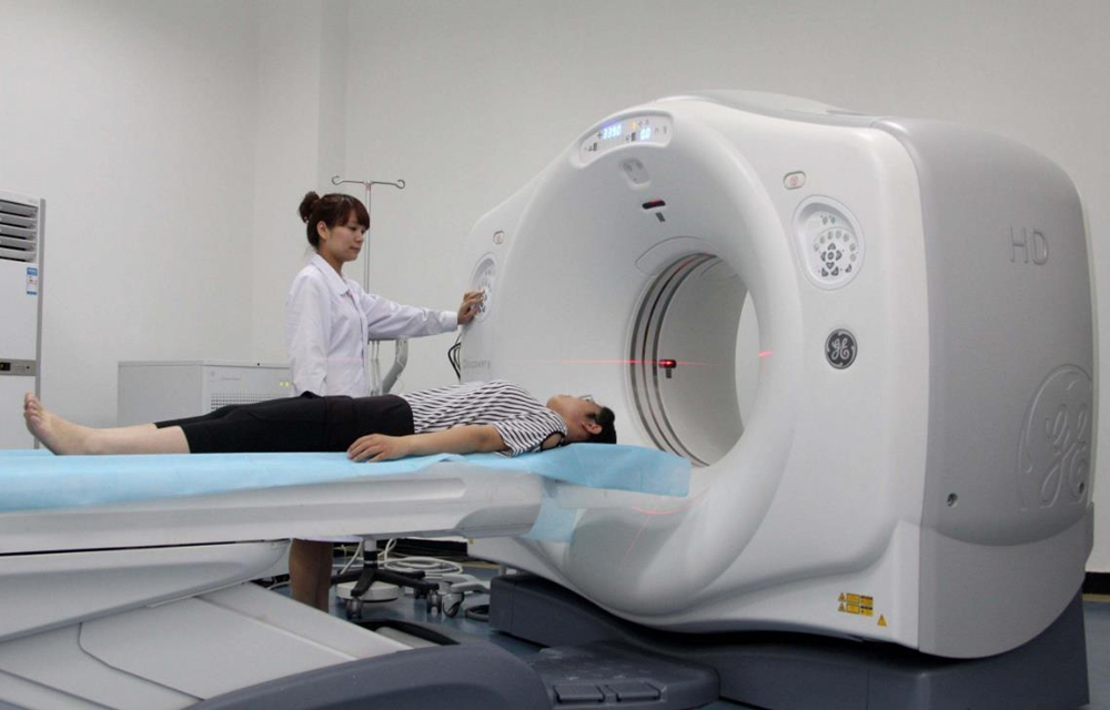 从医生角度来看，X光、CT、核磁和B超有什么区别？应该如何选择