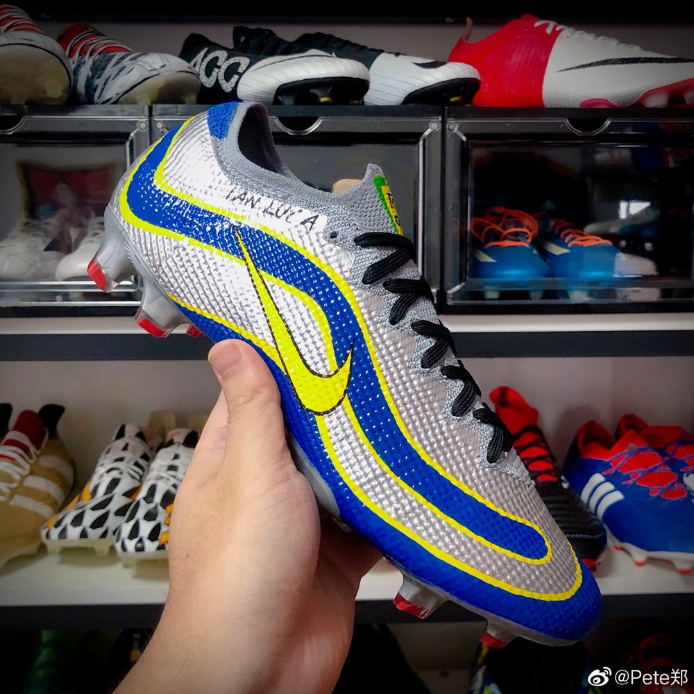 足球前锋适合什么球鞋(Pete郑为磐田喜悦前锋打造定制Nike Mercurial足球鞋)