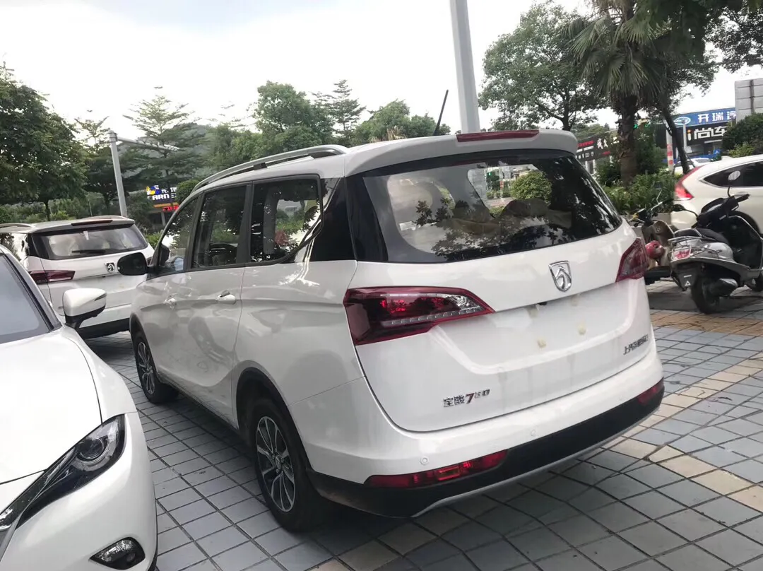 宝骏730，首付7999，不限户籍办理