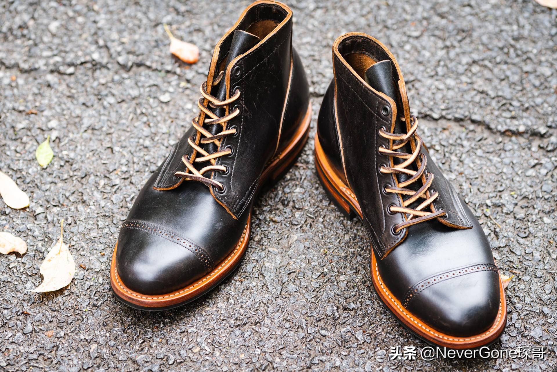 搞双“奢侈品”工装靴穿穿吧——Viberg 2030 固特异版本