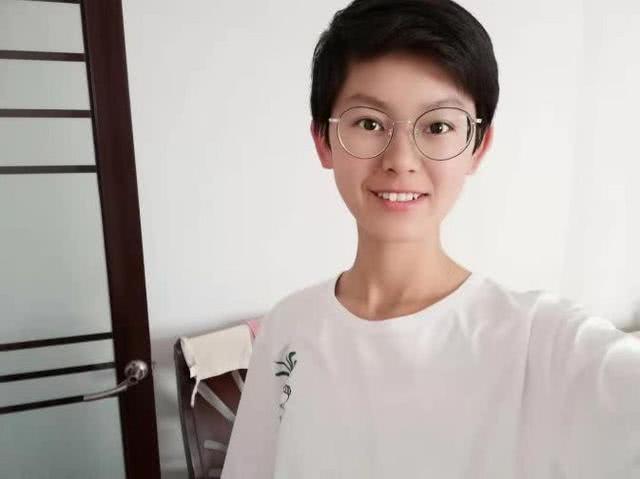 宁夏文科状元出身农村，没手机连微信都没用过，以总分688上北大