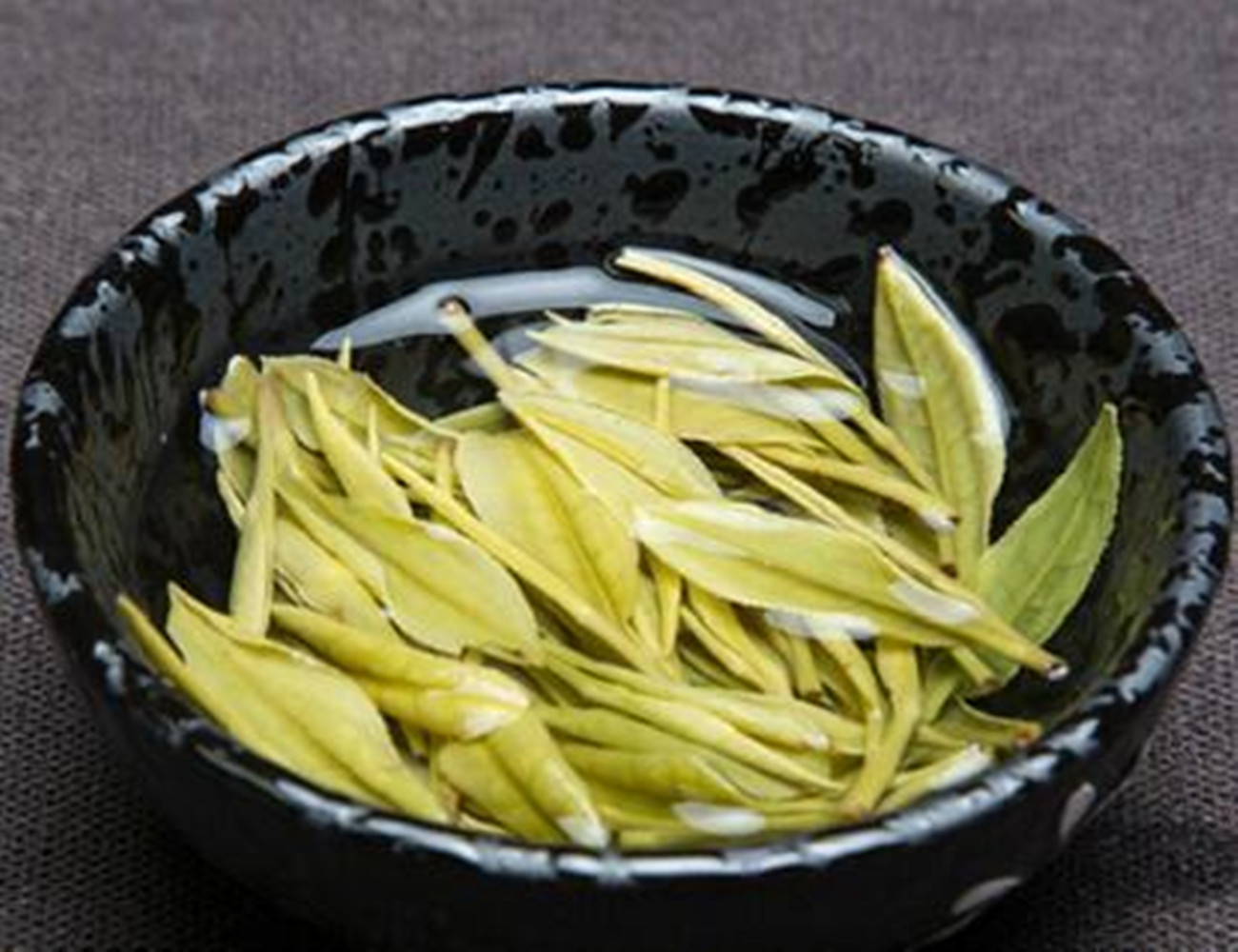 黄魁茶多少钱一斤(细说黄茶的)_万表之家