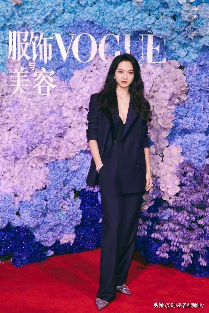 女性怎么挑选适合自己的职业装？