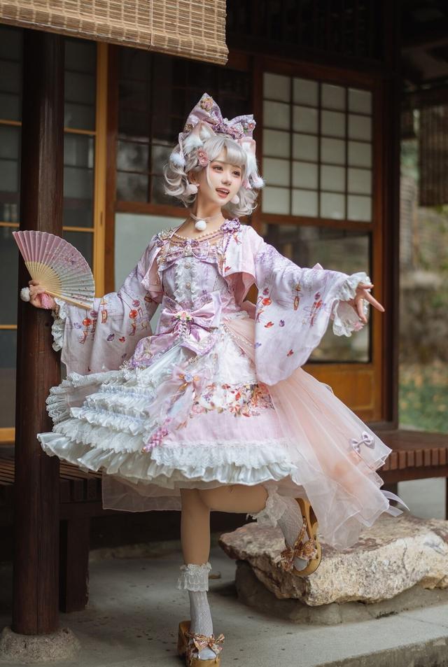 "中,日,韩"三种洛丽塔各不同,韩系很甜,但中华风最惊艳