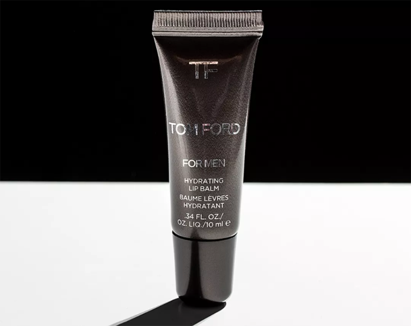 帅哥的嘴，金银花露兑白水，但看李易峰的嘴巴后，就不再这样想了