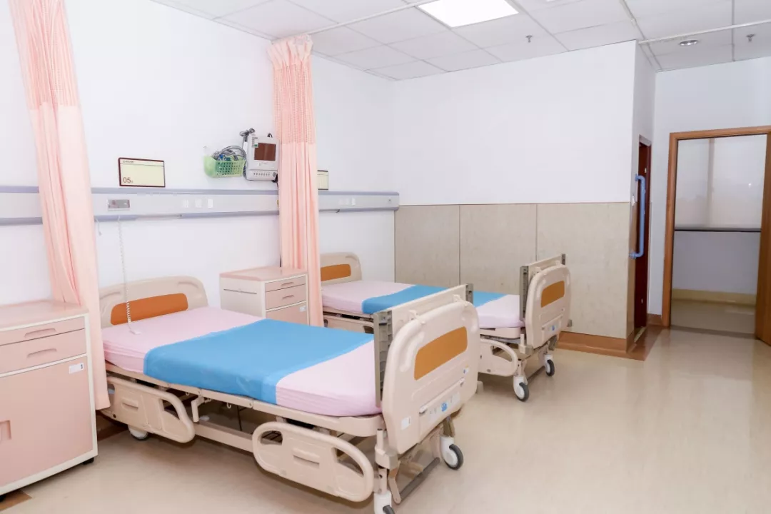 漳州正兴医院：专业防护专车——免费接送孕产妇到院产检、分娩
