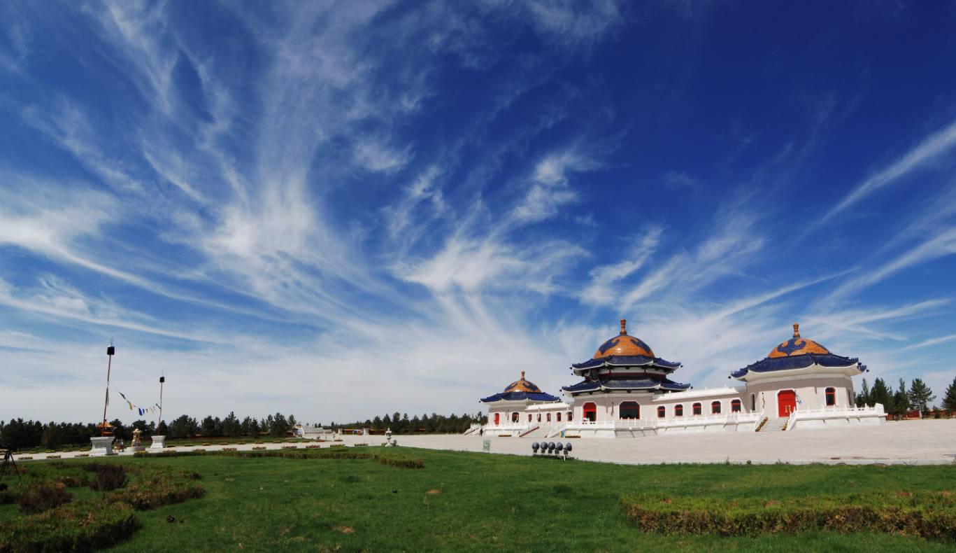 60万年薪、解决编制、给住房，招聘清北学生的学校什么来头？