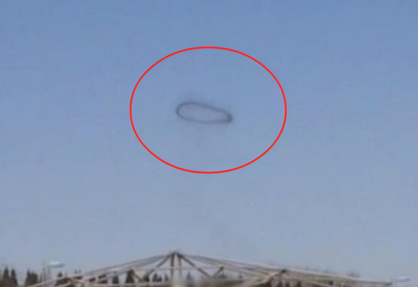 又是UFO！凌晨3点大连出现不明飞行物，为何UFO频繁到访大连？