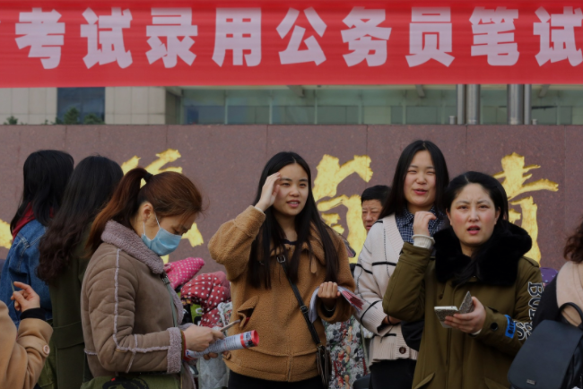 中国“最难”考试排名出炉，高考排进前三名，榜首不仅仅要靠努力