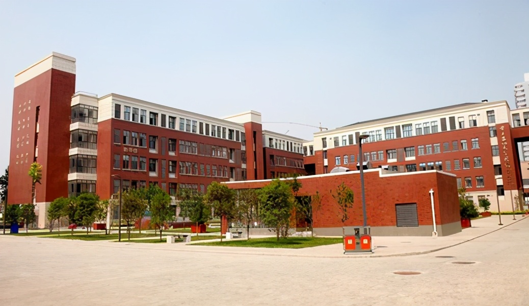 陕西省最好的5所高中，一本升学率超80%，每年学生都争着上