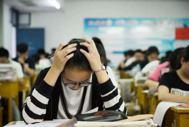 禁止公办高中招收复读生，高考失利只能进入社会？别慌，回应来了