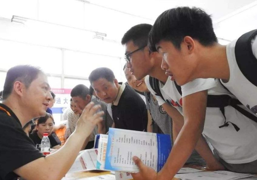 2022年新高考方案出炉，有两个变化，选考科目“潜规则”要当心