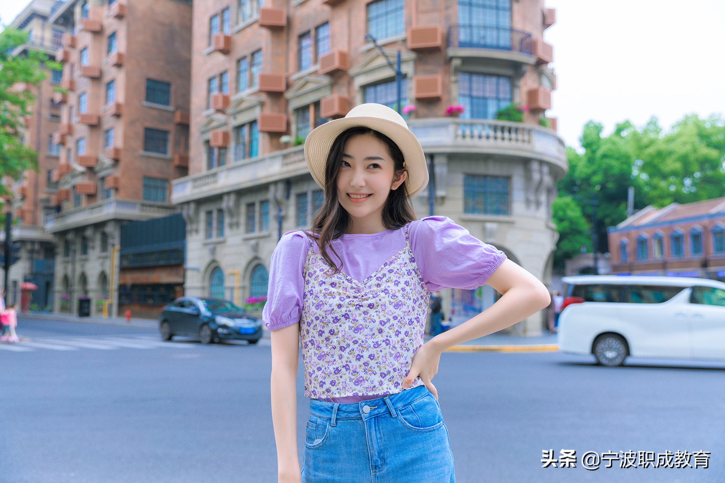 学历提升机构哪家好？成人自考网上报名时间