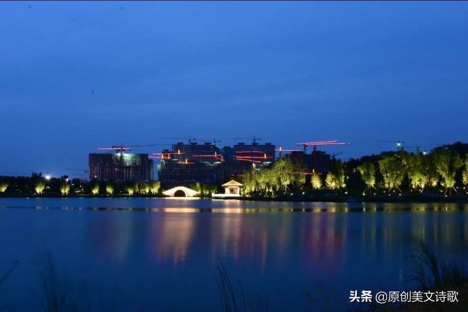 诗歌：湖边吹笛的人