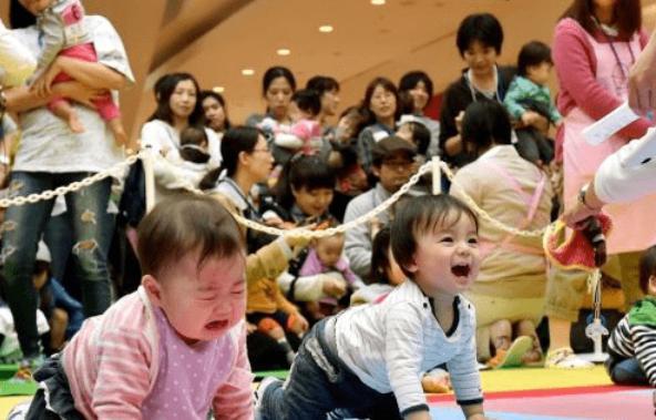 为鼓励生育，韩国生娃发现金，日本“分配”对象，高考加分没优势