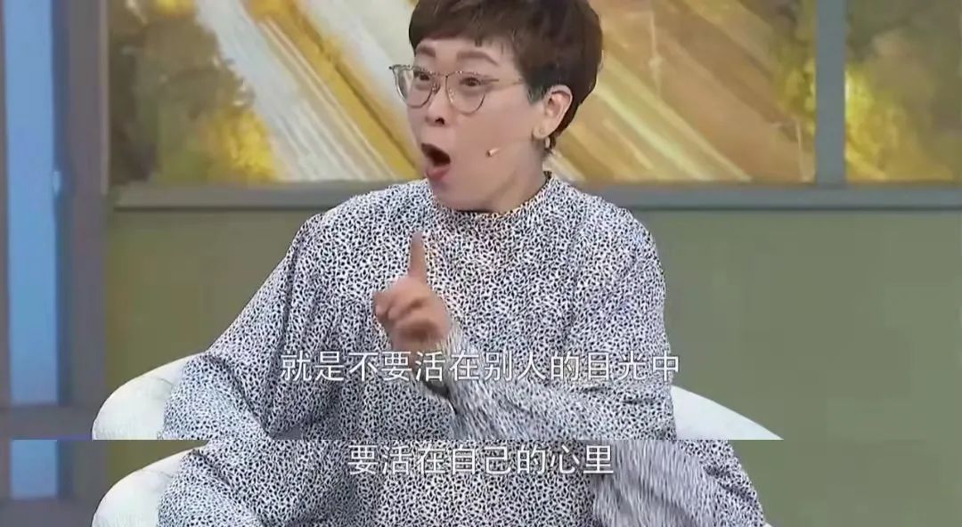 央视女主播逃不过的魔咒：大龄不婚？这10位女主持最大56最小已38