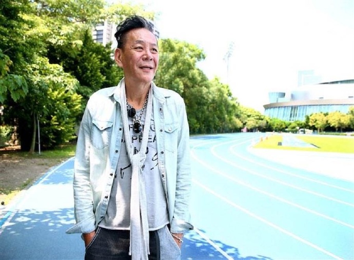 视帝龙劭华：被父母遗弃，被关鸡笼，拥有多段感情，68岁离世