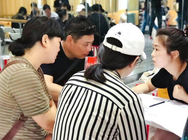 改名“很失败”的985大学，名气一落千丈，改回原名再得“复宠”