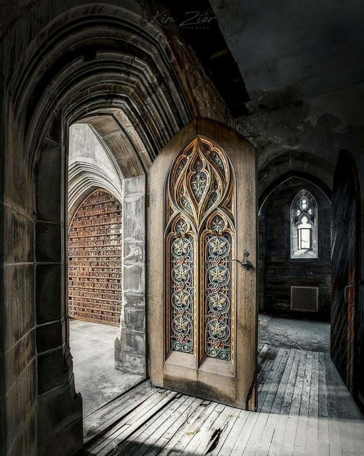 30张被遗忘的角落照片,历史依旧那么优美迷人,时间的力量真强大