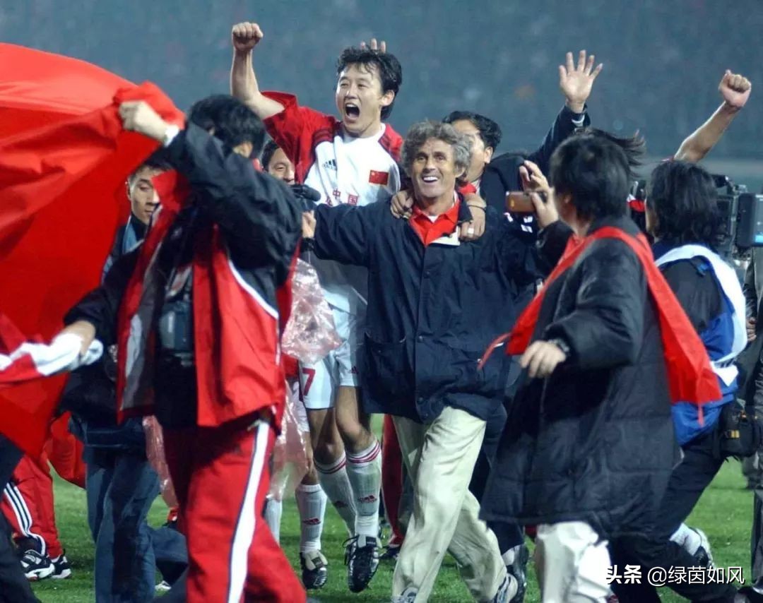 中国世界杯2002为什么(再次科普，别再说国足打进02世界杯含金量不高了！)