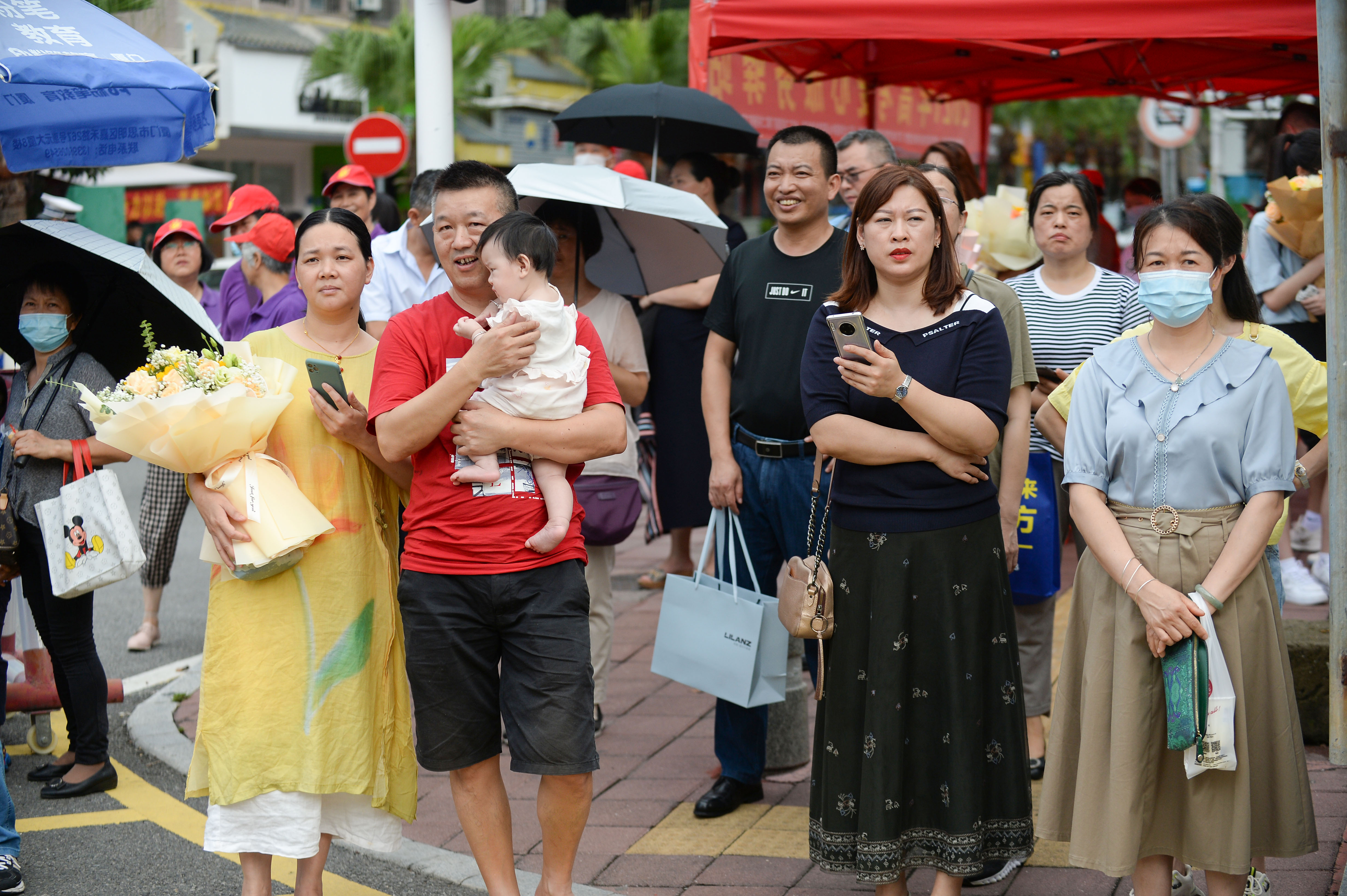 考完啦，来个抱抱吧！2021新高考落幕，成绩预计本月24日左右公布