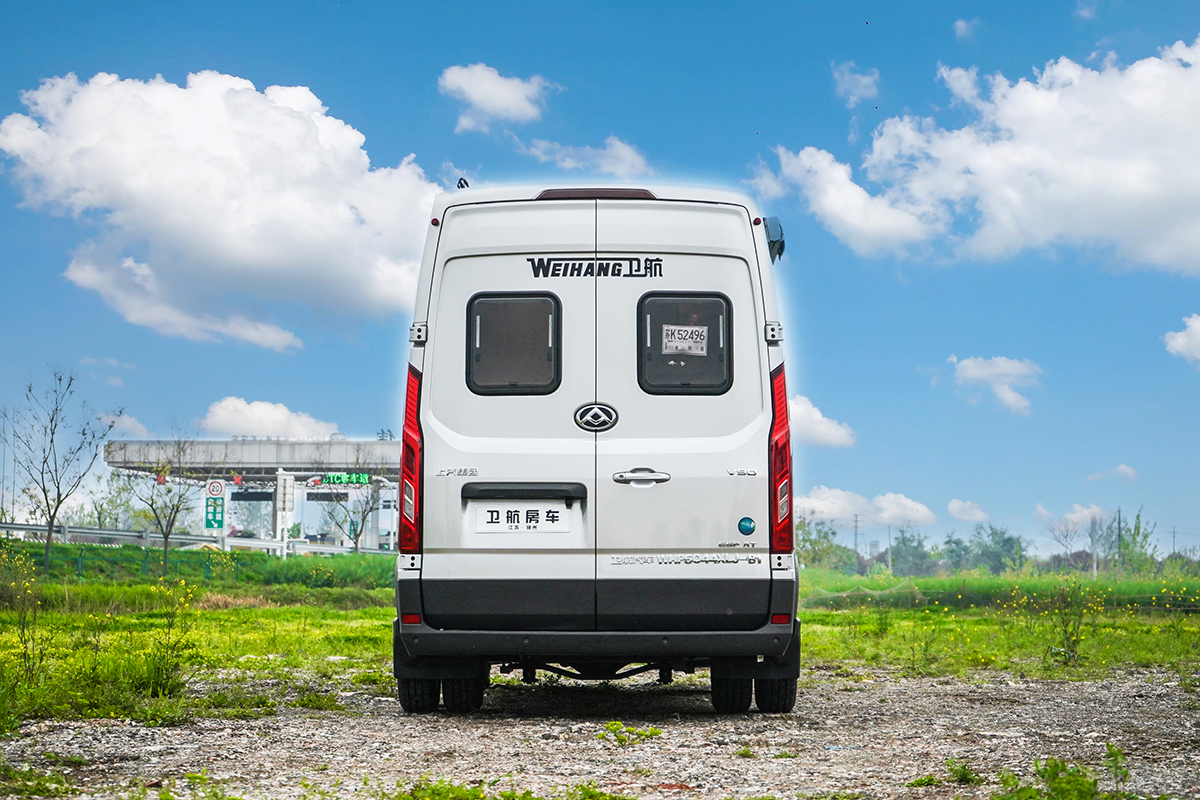 b型房車,以大通v90車系為主的基本就是大通原廠的旅行家系列,而能在非