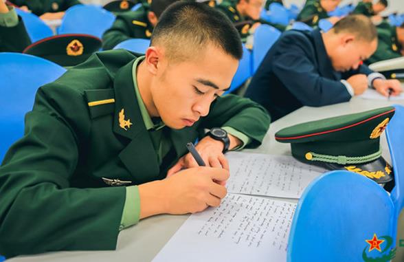 2021征兵要求有变化，这几种情况或将无法通过政审，大学生要留意