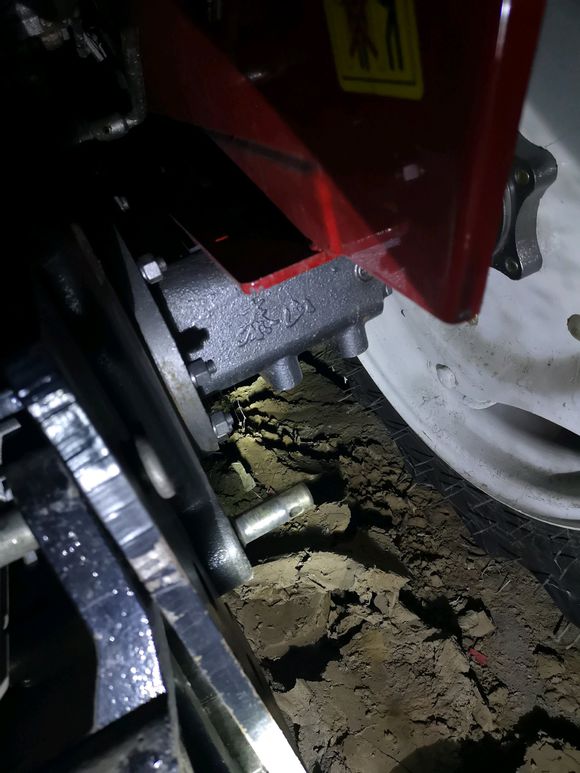 泰山404拖拉機怎么樣？農(nóng)村使用這種小馬力拖拉機，夠用嗎？