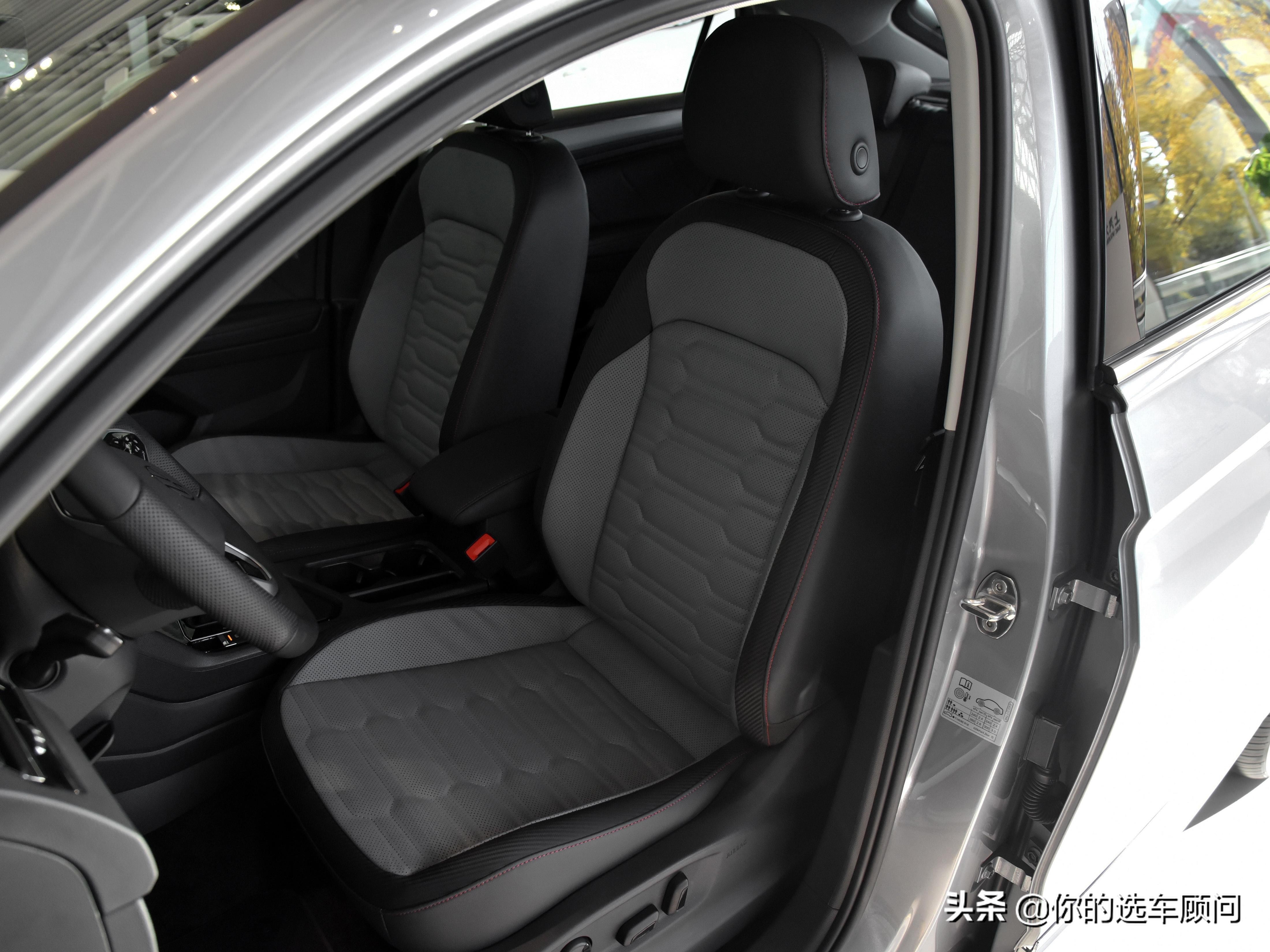 比途观L先改款，油耗6.6L，更漂亮的合资SUV，实拍大众途观X