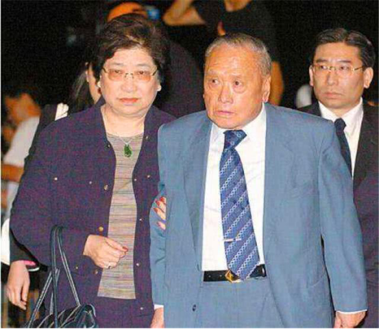 上海大学锦秋路有小姐（富豪邱德根）