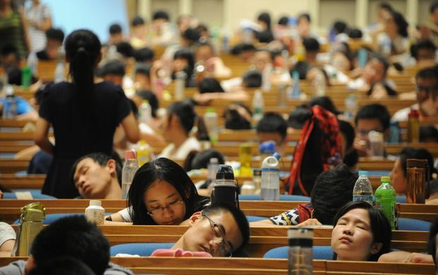 北大60后教授作息走红网络，精确到分钟，值得大学生们学习