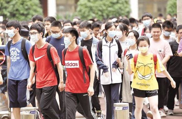 高考最美考生走红，被称为“王冰冰内蒙古分冰”，理想是学习烹饪