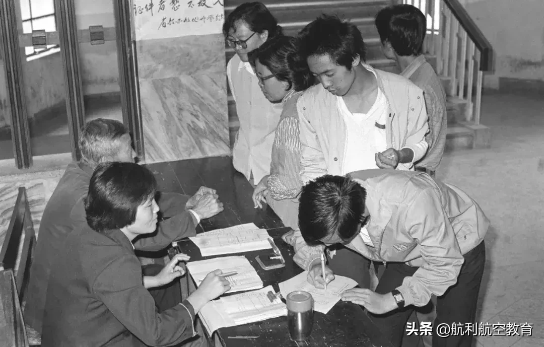 45张照片，几代人的高考记忆