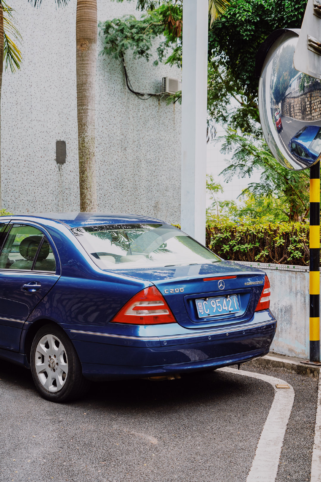奔驰04款c200&10款e300l体验报告,我眼中奔驰这些年的气质转变