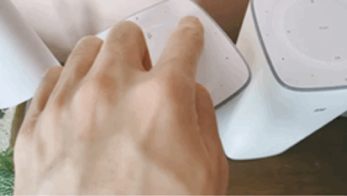 比较小米 AI 音箱第一代与第二代的不同之处