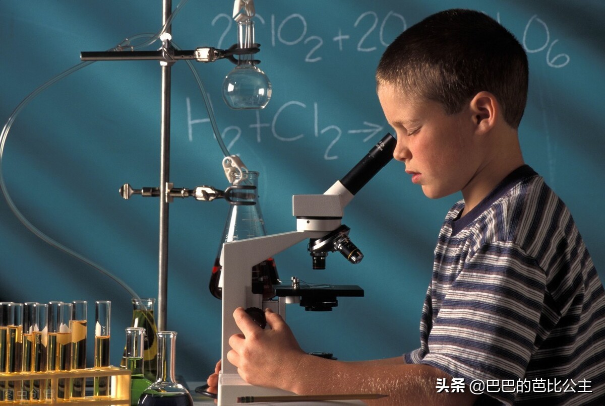 两个学霸宿舍全员考研成功，他们午休在图书馆，午休有多重要？