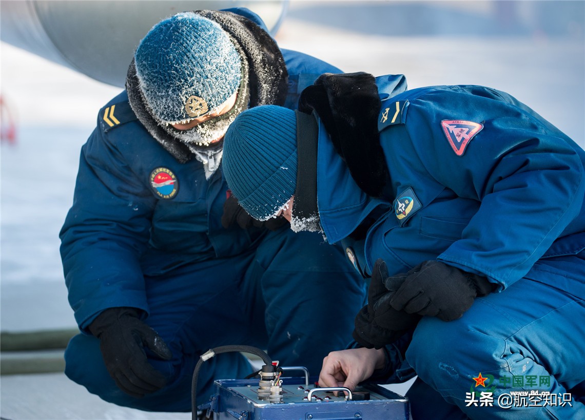 空中消失的发动机去哪里了？