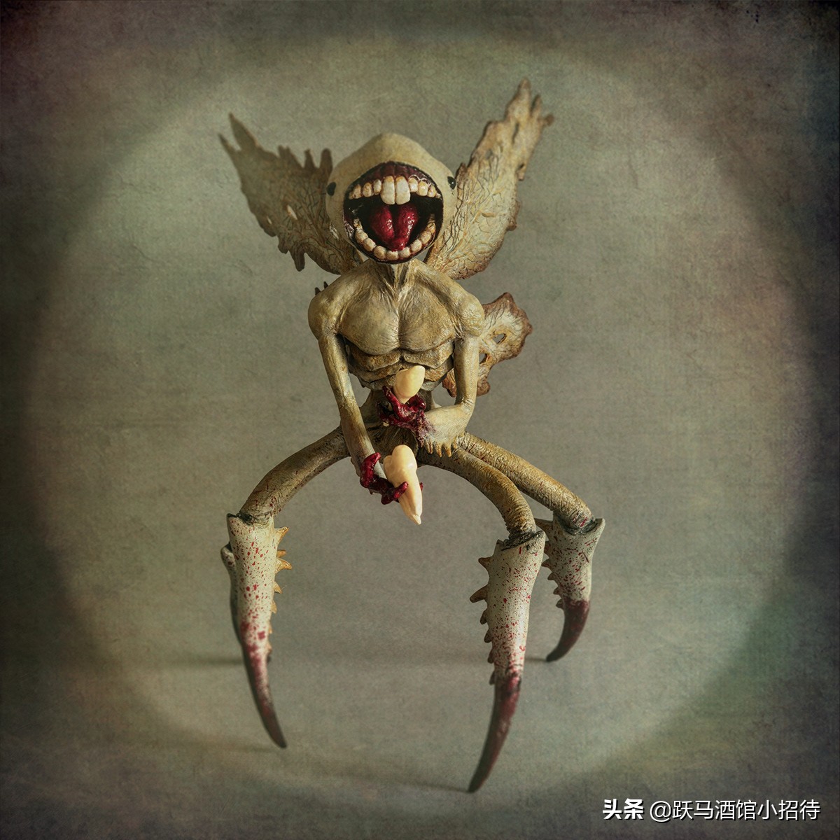 《地狱男爵》中的黑暗怪物:牙仙篇