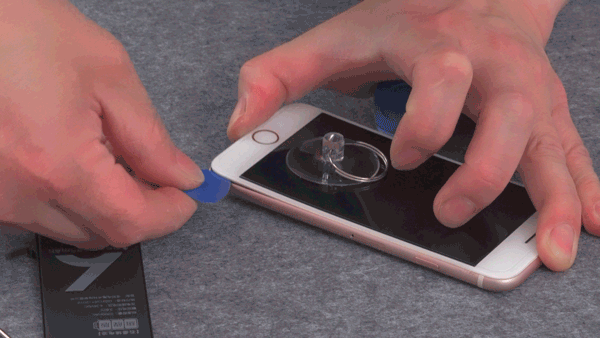 手机卡得不知所措？手把手教你更换大容量电池焕发新生