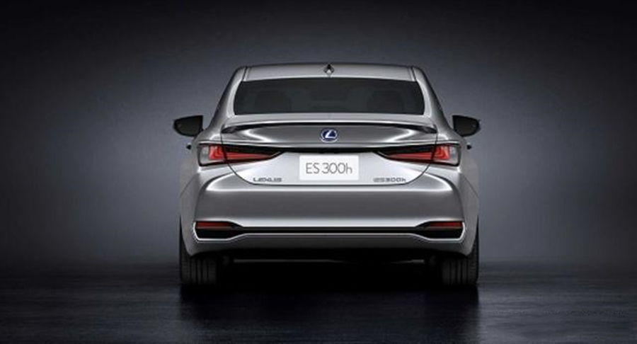 约合人民币35万元起，这次又要加价多少？雷克萨斯新款ES配置曝光