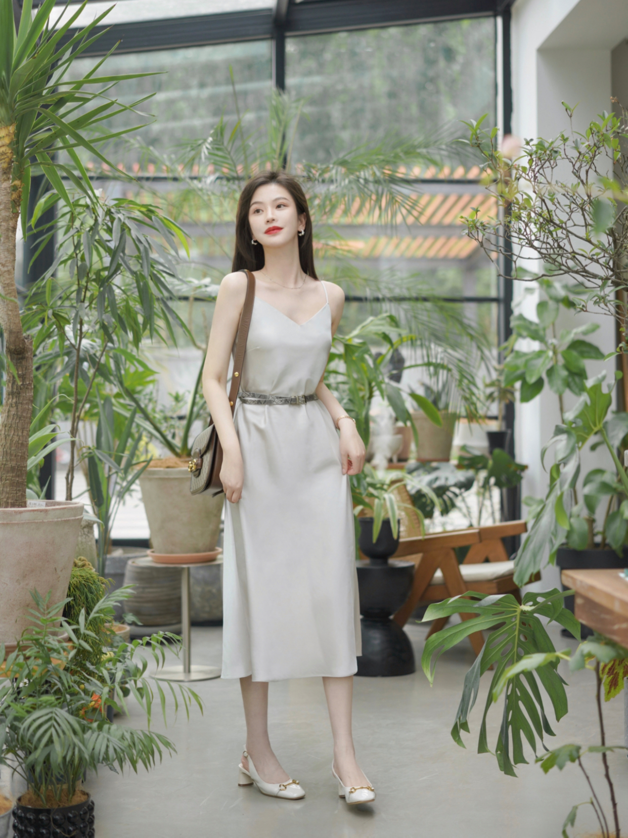 品牌推荐(30岁女人穿裙子要有品质,推荐这几条连衣裙,气质优雅又高级)