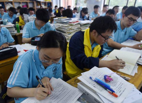 平时测验600分的学生，高考实战只有200多分，伪学霸“现出原形”